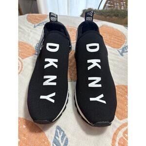 DKNY Womens Logo Slip On Sneakers Black Knit Platform Shoes Size 7.5